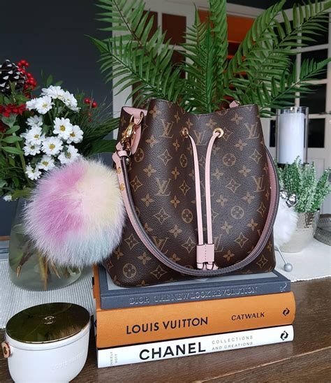 louis vuitton buy sell & chat